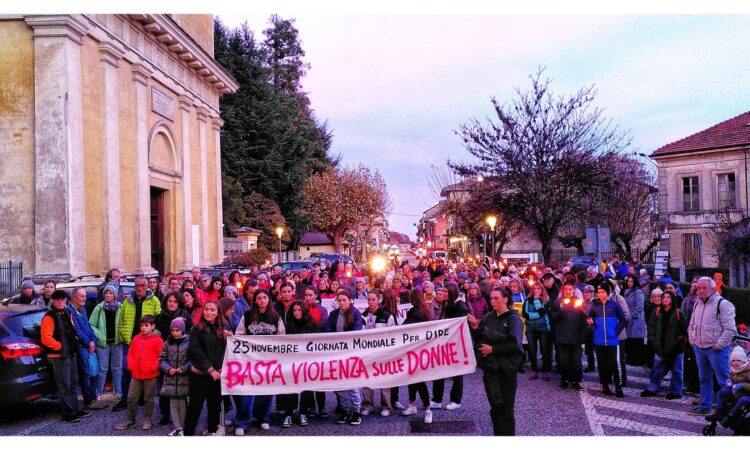 Manifestazione contro la violenza sulle donne