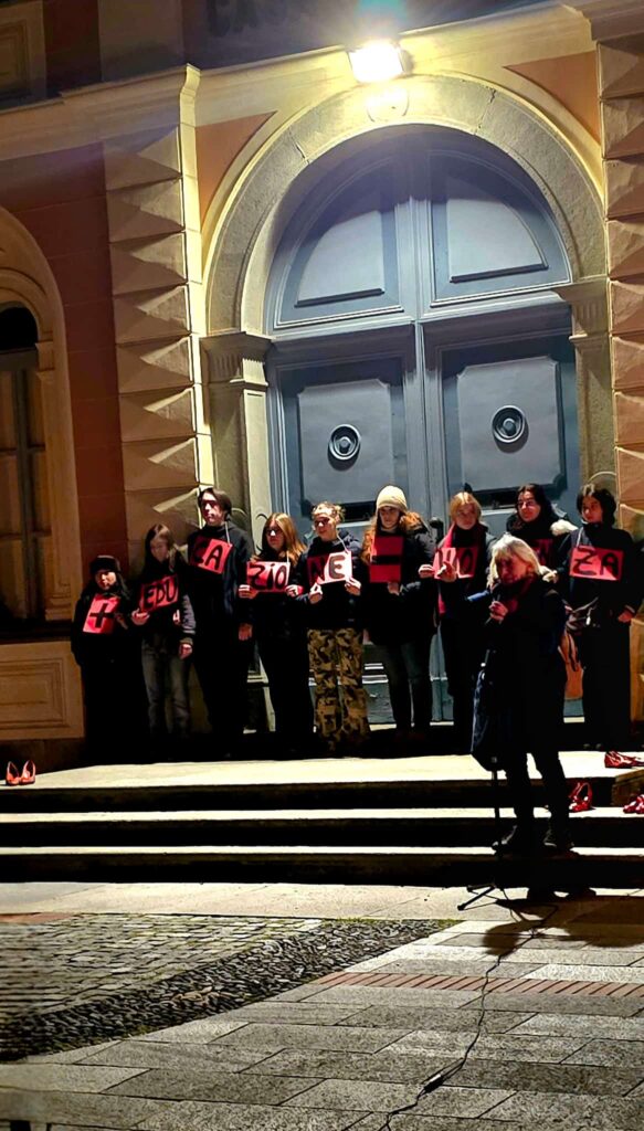 Fiaccolata del 25 novembre