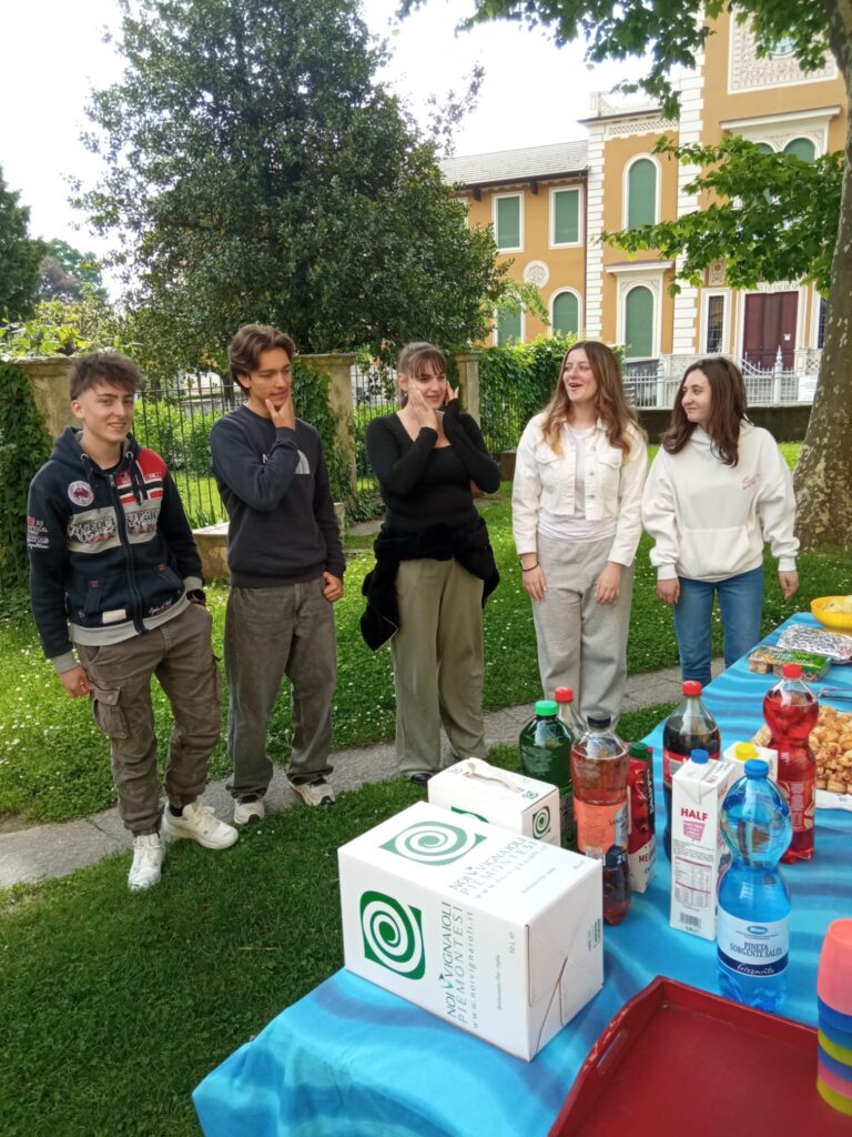 Un apericulto per tutti e tutte